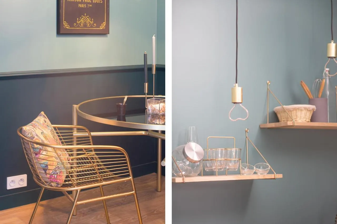 The Charming Trocadero Eiffel Tower Bed and breakfast